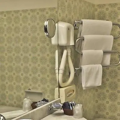 מילאנו Hotel Lloyd 4*,