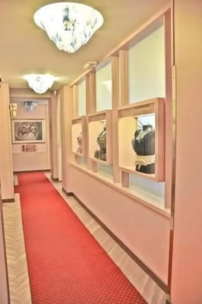 Hotel Lloyd Milán 4*,